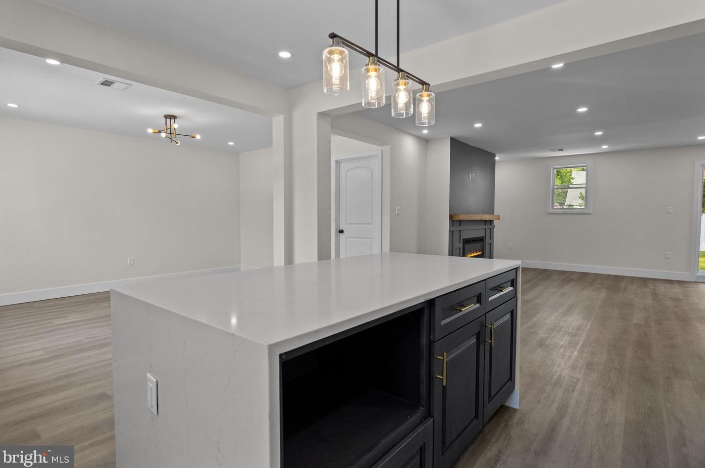 9312 Treaty Rd, Philadelphia PA  19114-3510 exterior