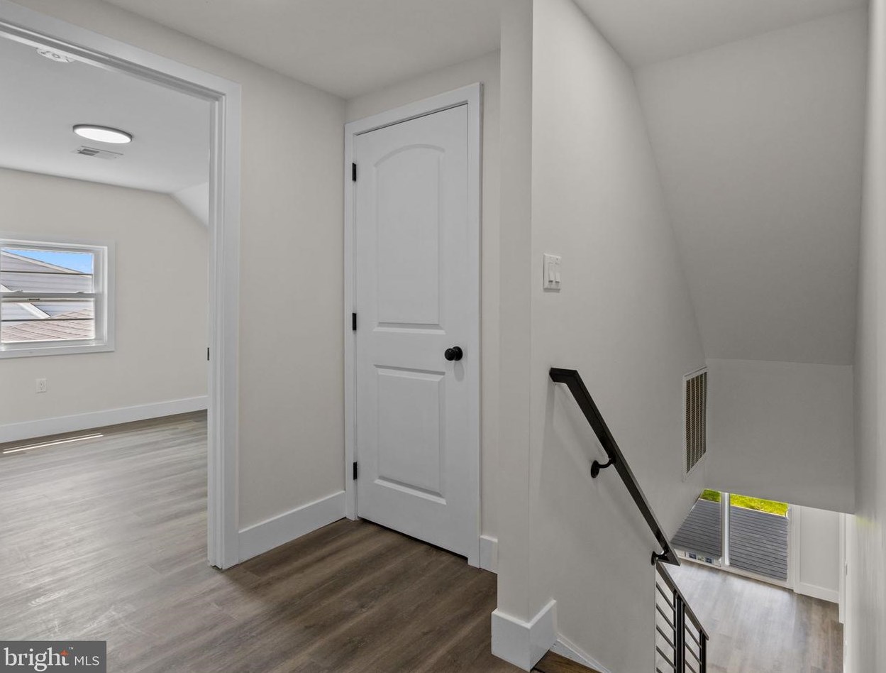 9312 Treaty Rd, Philadelphia PA  19114-3510 exterior