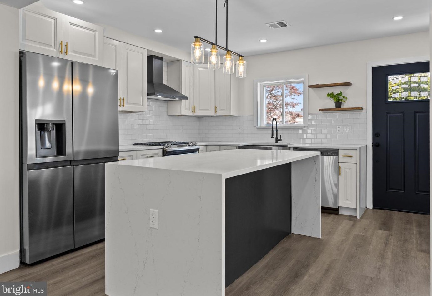 9312 Treaty Rd, Philadelphia PA  19114-3510 exterior