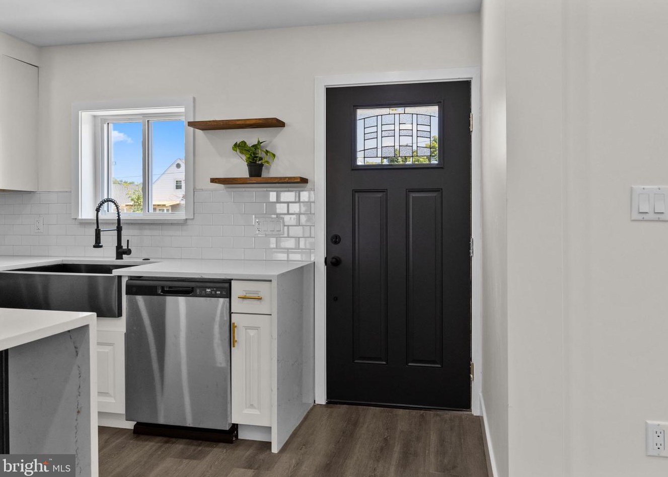 9312 Treaty Rd, Philadelphia PA  19114-3510 exterior