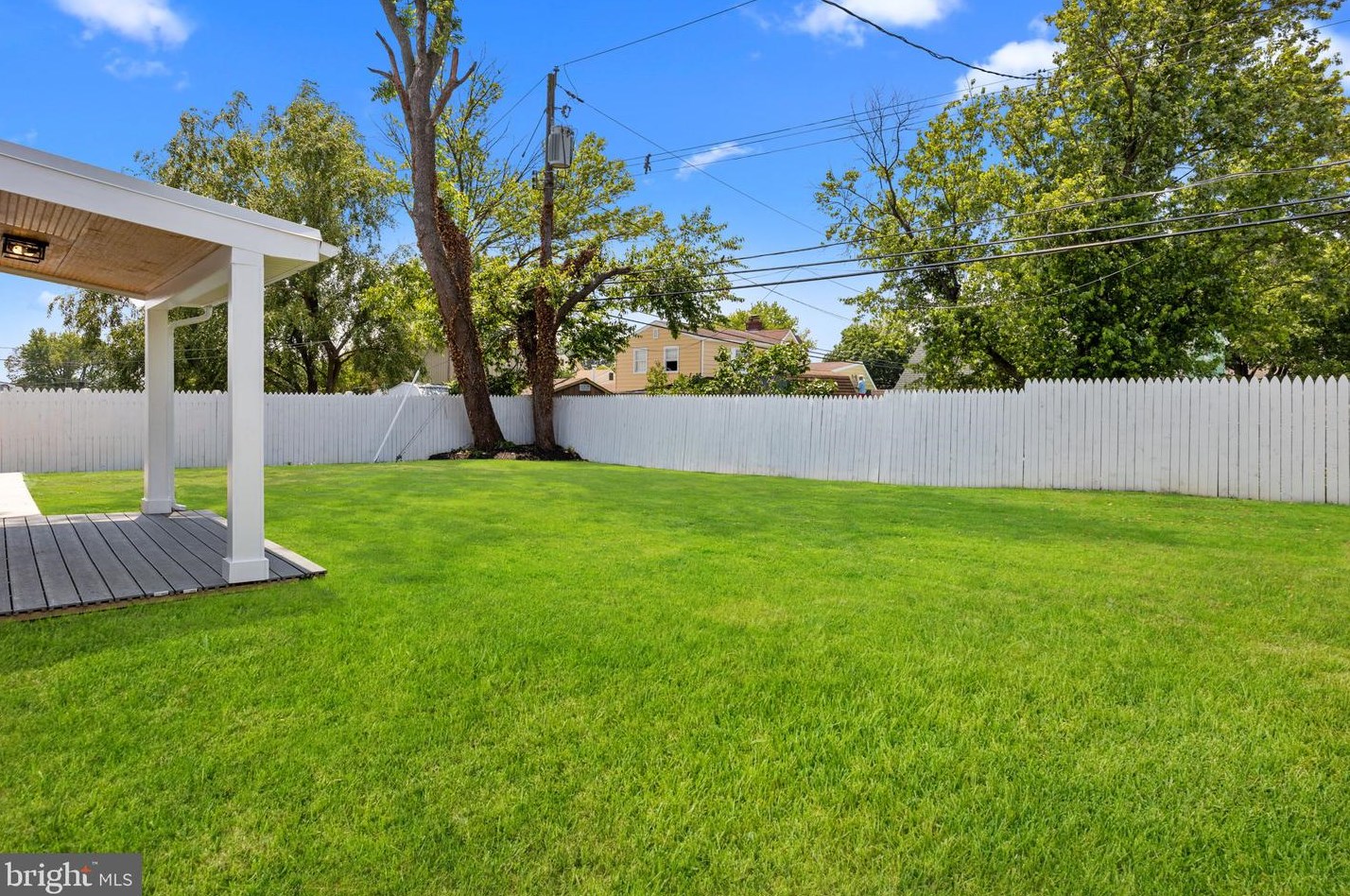 9312 Treaty Rd, Philadelphia PA  19114-3510 exterior