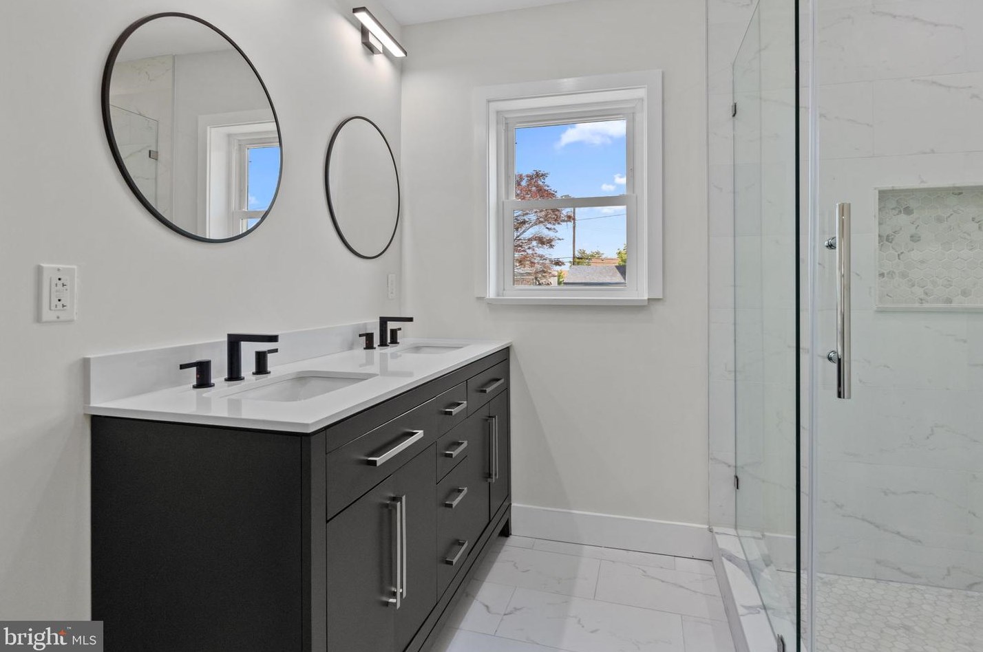 9312 Treaty Rd, Philadelphia PA  19114-3510 exterior