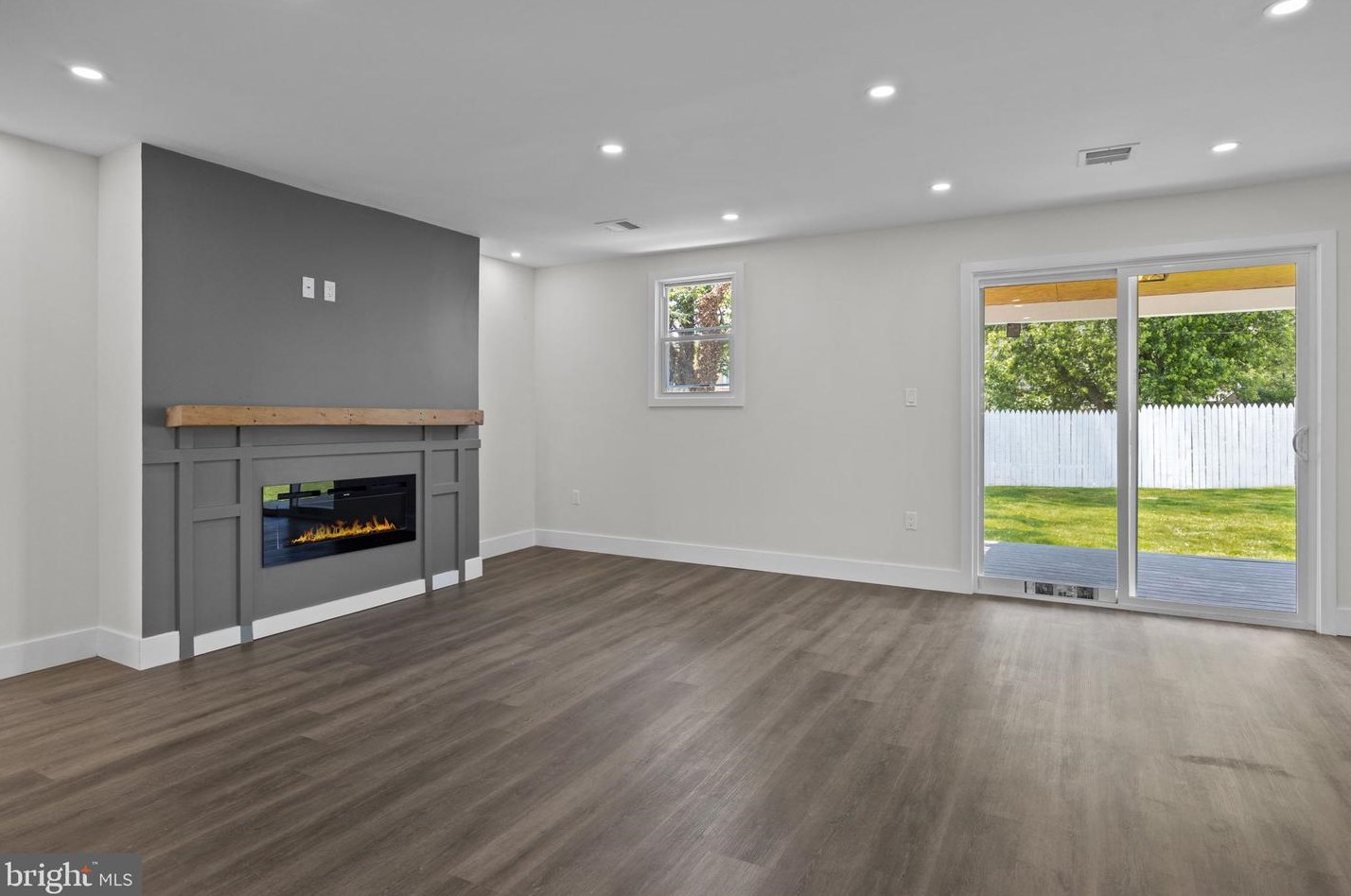 9312 Treaty Rd, Philadelphia PA  19114-3510 exterior