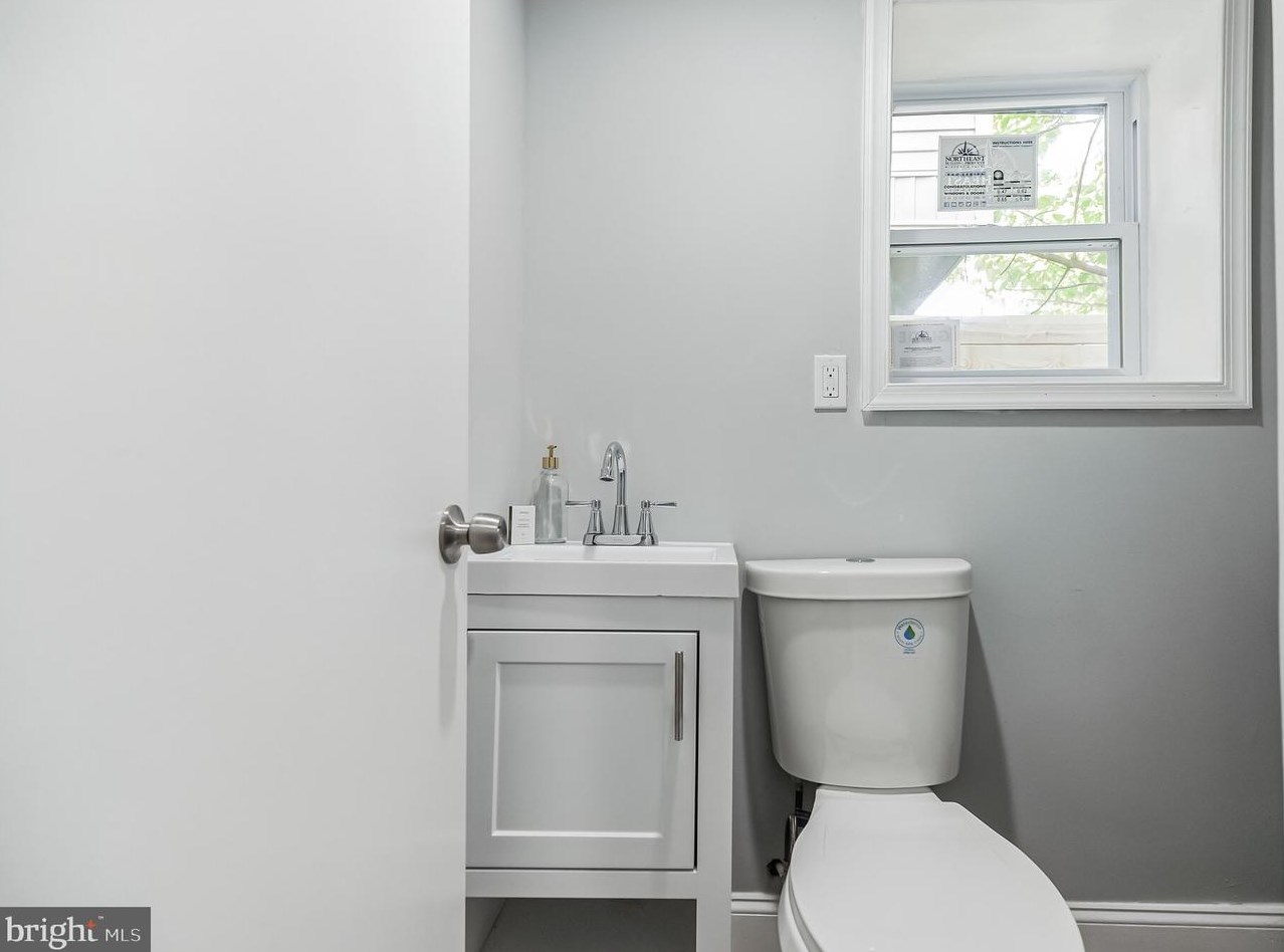 1544 Stillman St, Philadelphia PA  19146-4408 exterior