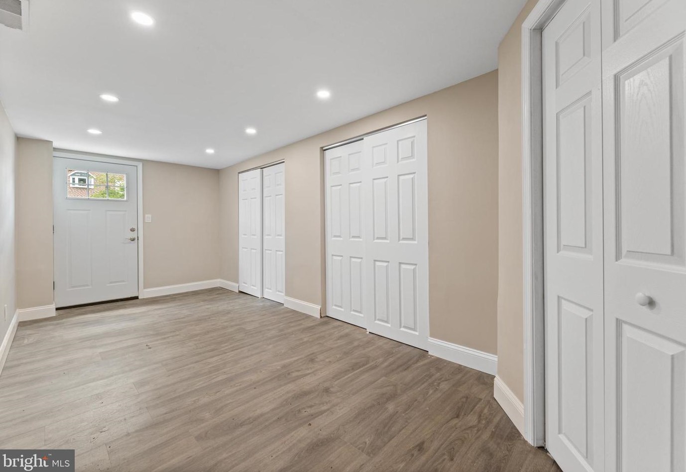 3579 Nottingham Ln, Philadelphia PA 19114-1403 exterior