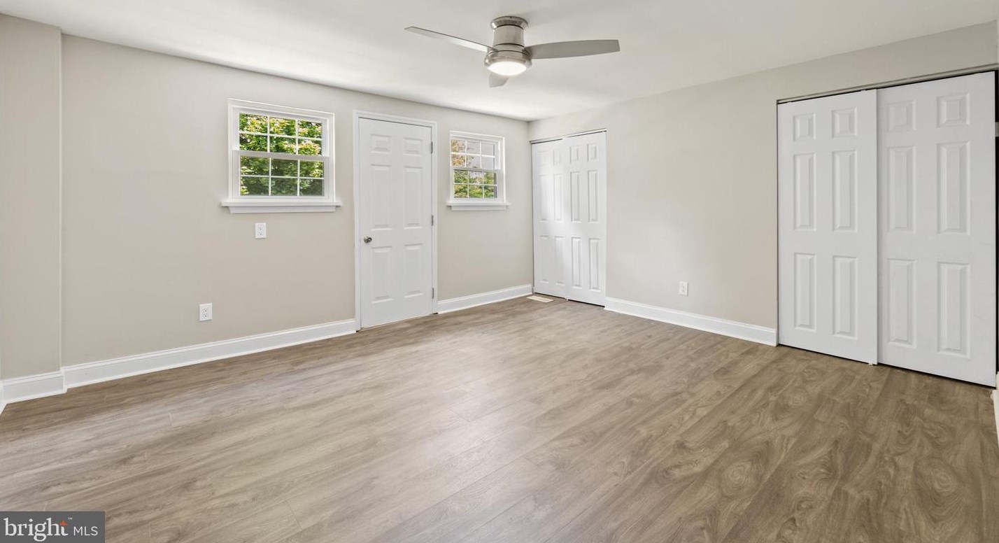 3579 Nottingham Ln, Philadelphia PA 19114-1403 exterior