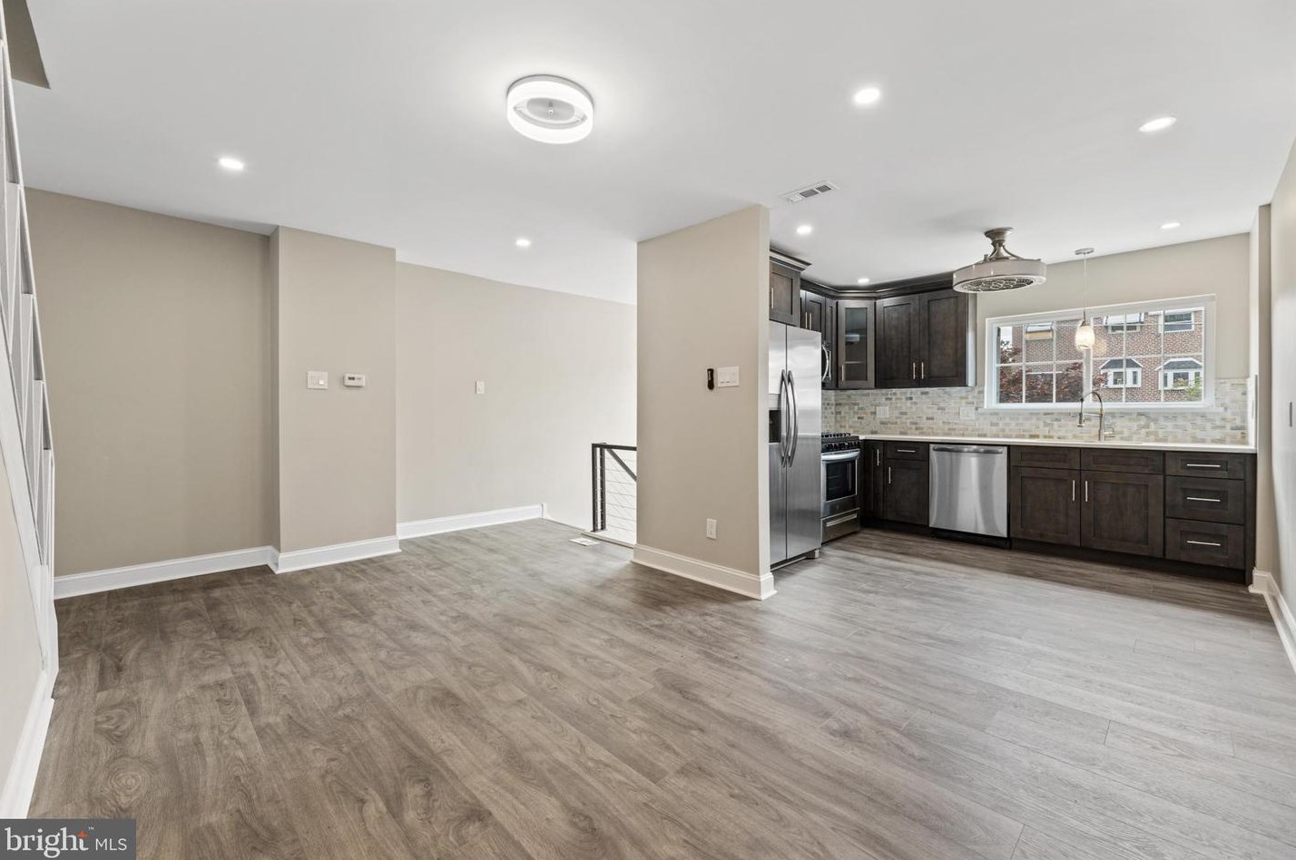3579 Nottingham Ln, Philadelphia, PA 19114-1403