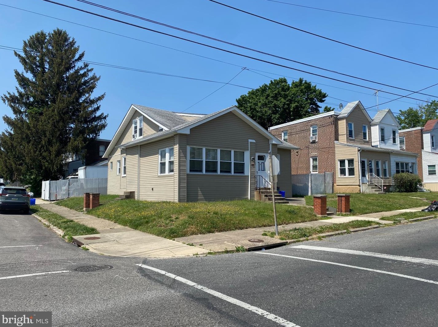 638 Solly Ave, Philadelphia, PA 19111-1951