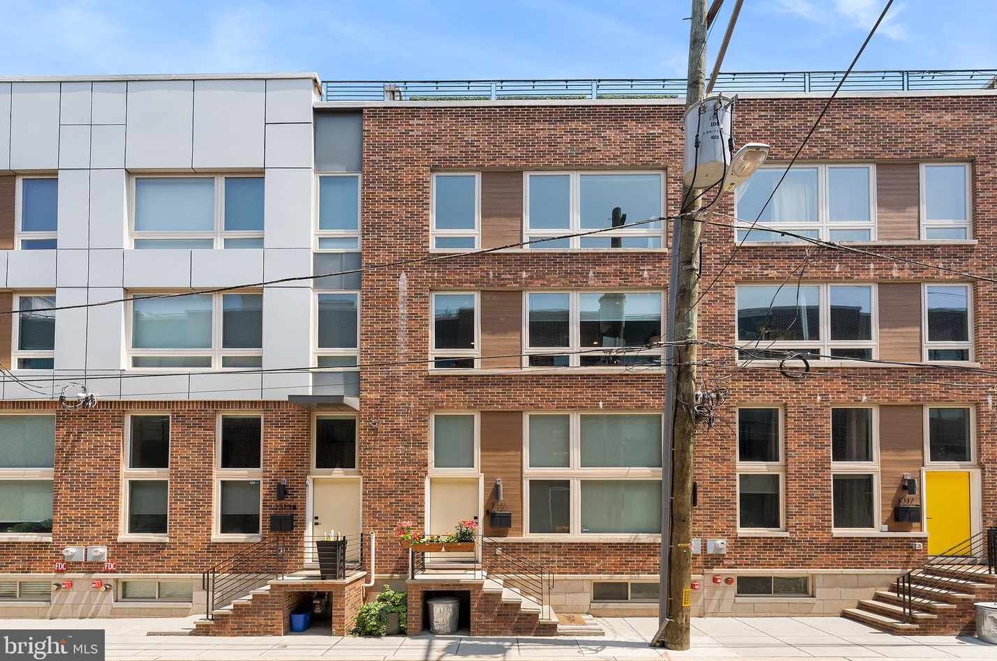 1315 Woodstock St, Philadelphia PA  19146-1439 exterior