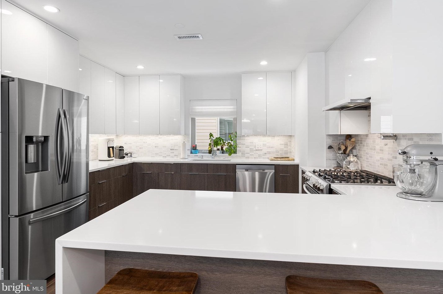 1315 Woodstock St, Philadelphia PA  19146-1439 exterior