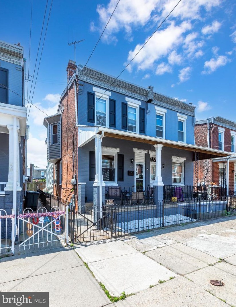 4547 Milnor St, Philadelphia, PA 19124-4119