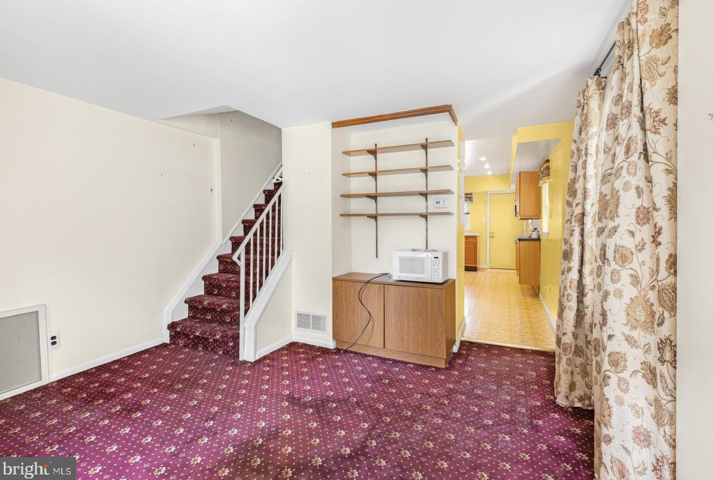 1326 Oxford St, Philadelphia, PA 19125-3217