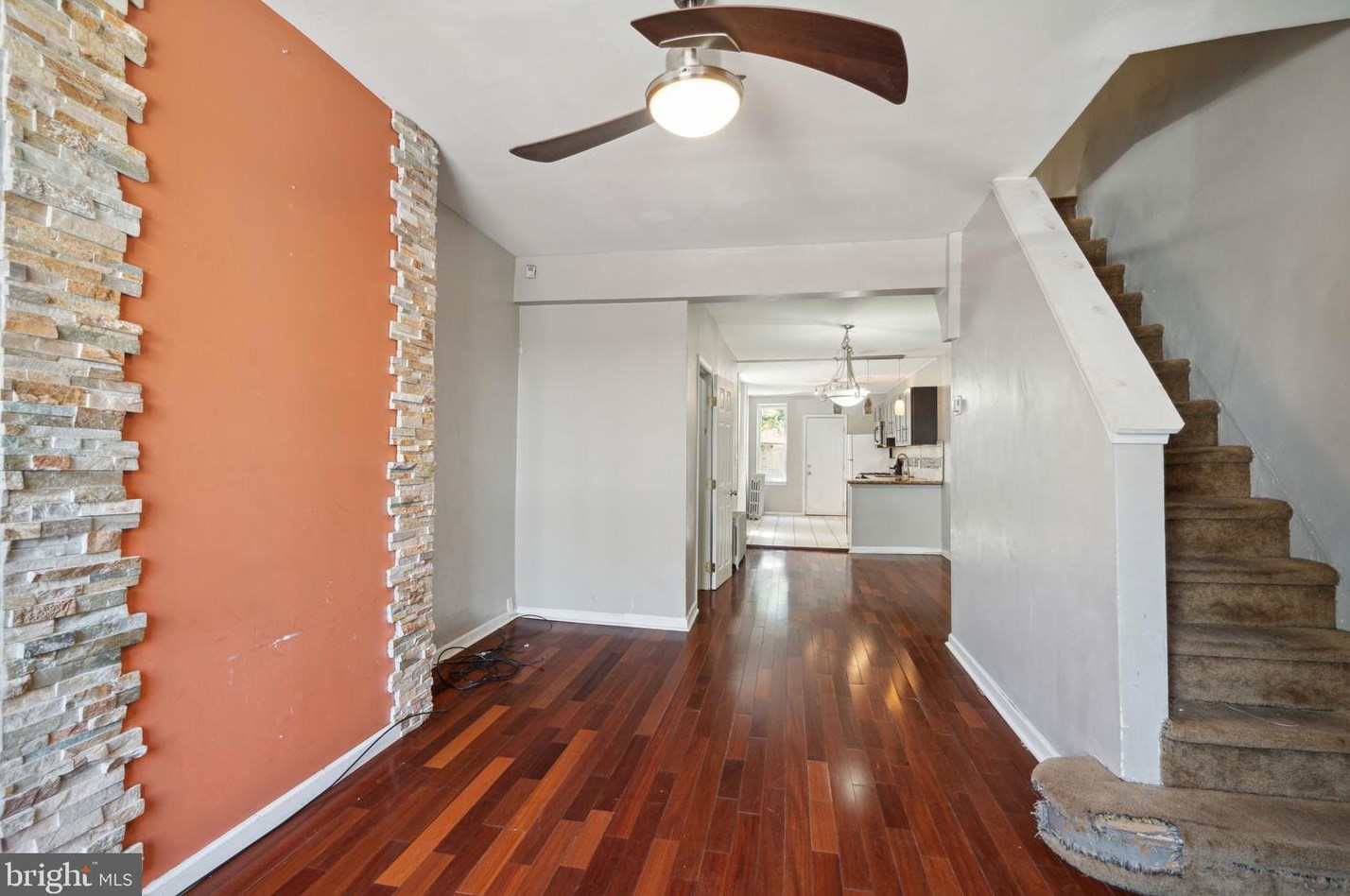 2018 Mifflin St, Philadelphia, PA 19145-2837