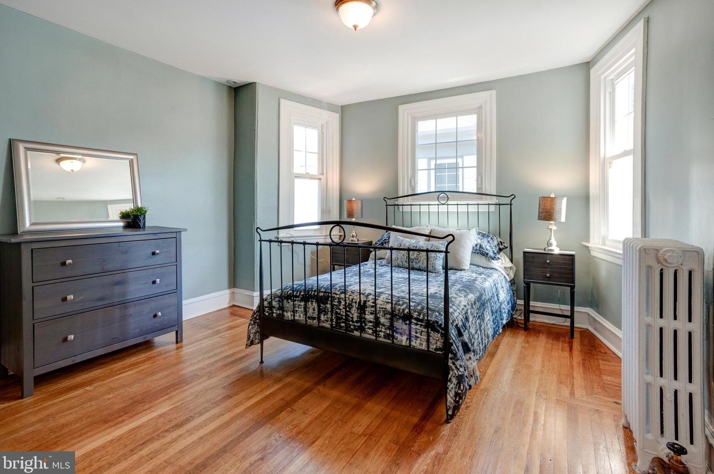 8413 Anderson St, Philadelphia PA  19118-2801 exterior