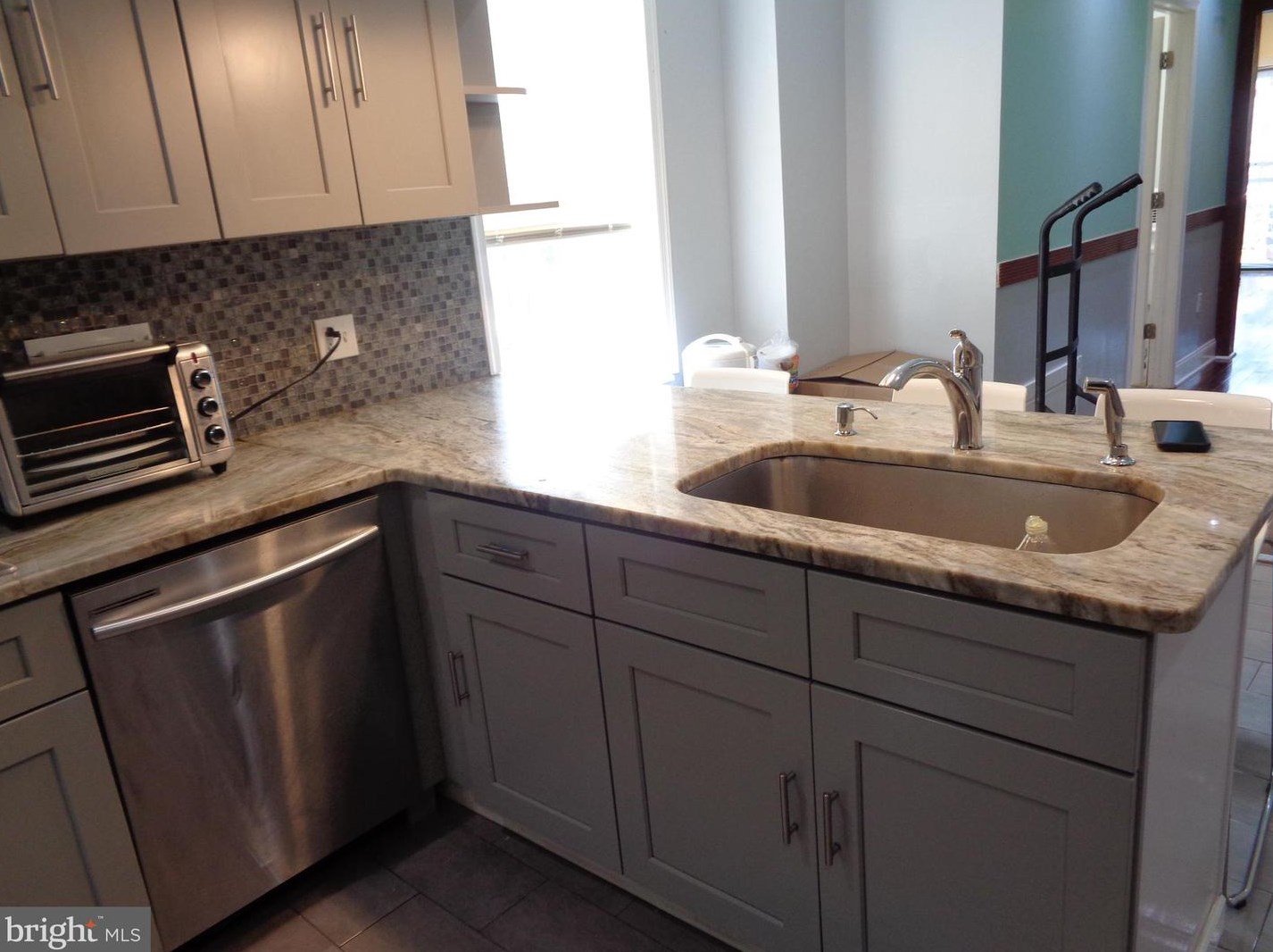 237 Somerville Ave, Philadelphia PA 19120-3223 exterior