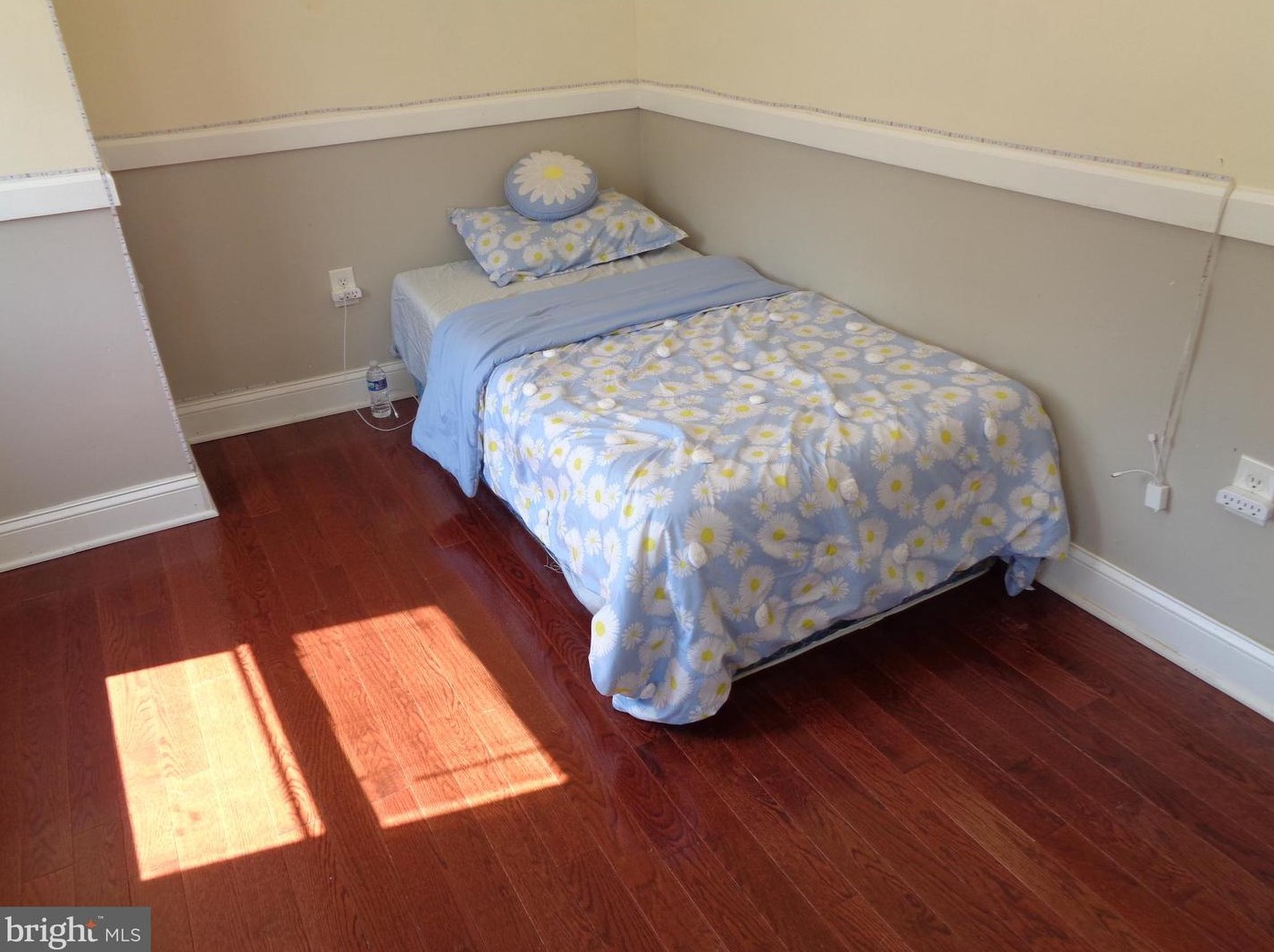 237 Somerville Ave, Philadelphia PA 19120-3223 exterior