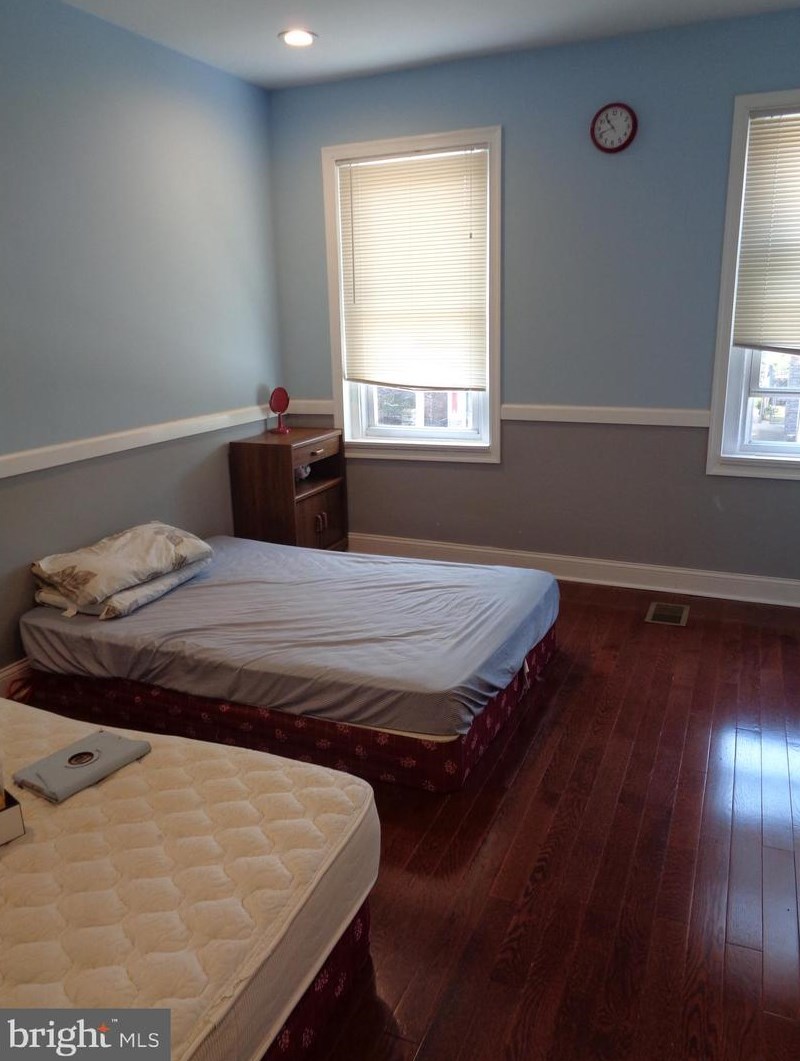 237 Somerville Ave, Philadelphia PA 19120-3223 exterior