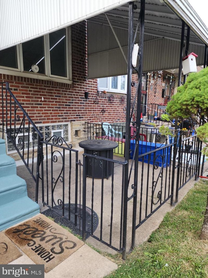 3251 Holme Ave, Philadelphia, PA 19114-3806
