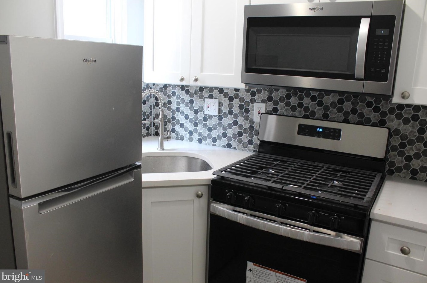 1626 S 6th St #1b, Philadelphia, PA 19148