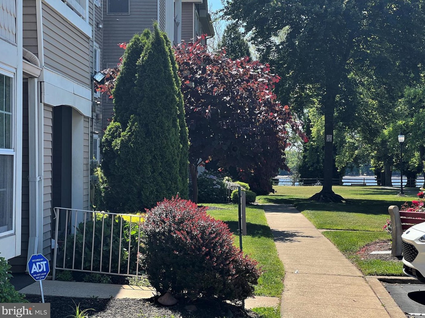 70201 Delaire Landing Rd, Philadelphia, PA 19114-5428