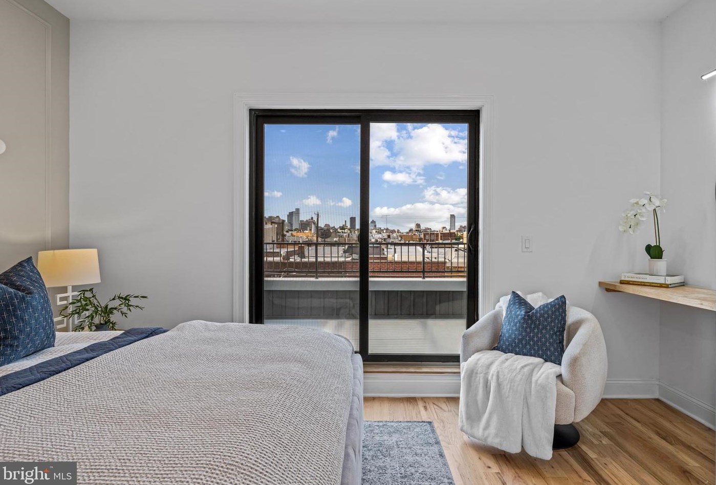 1106 Watkins St, Philadelphia PA  19148-1521 exterior