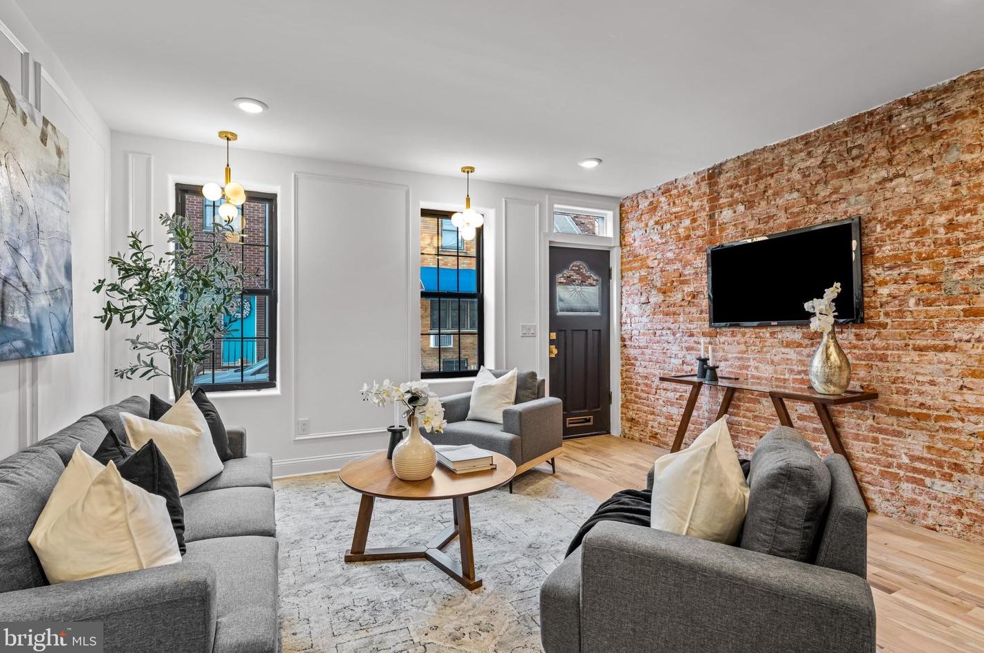 1106 Watkins St, Philadelphia PA  19148-1521 exterior