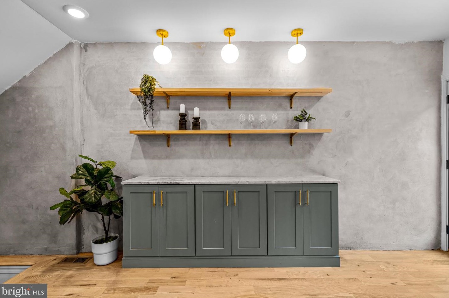 1106 Watkins St, Philadelphia PA  19148-1521 exterior