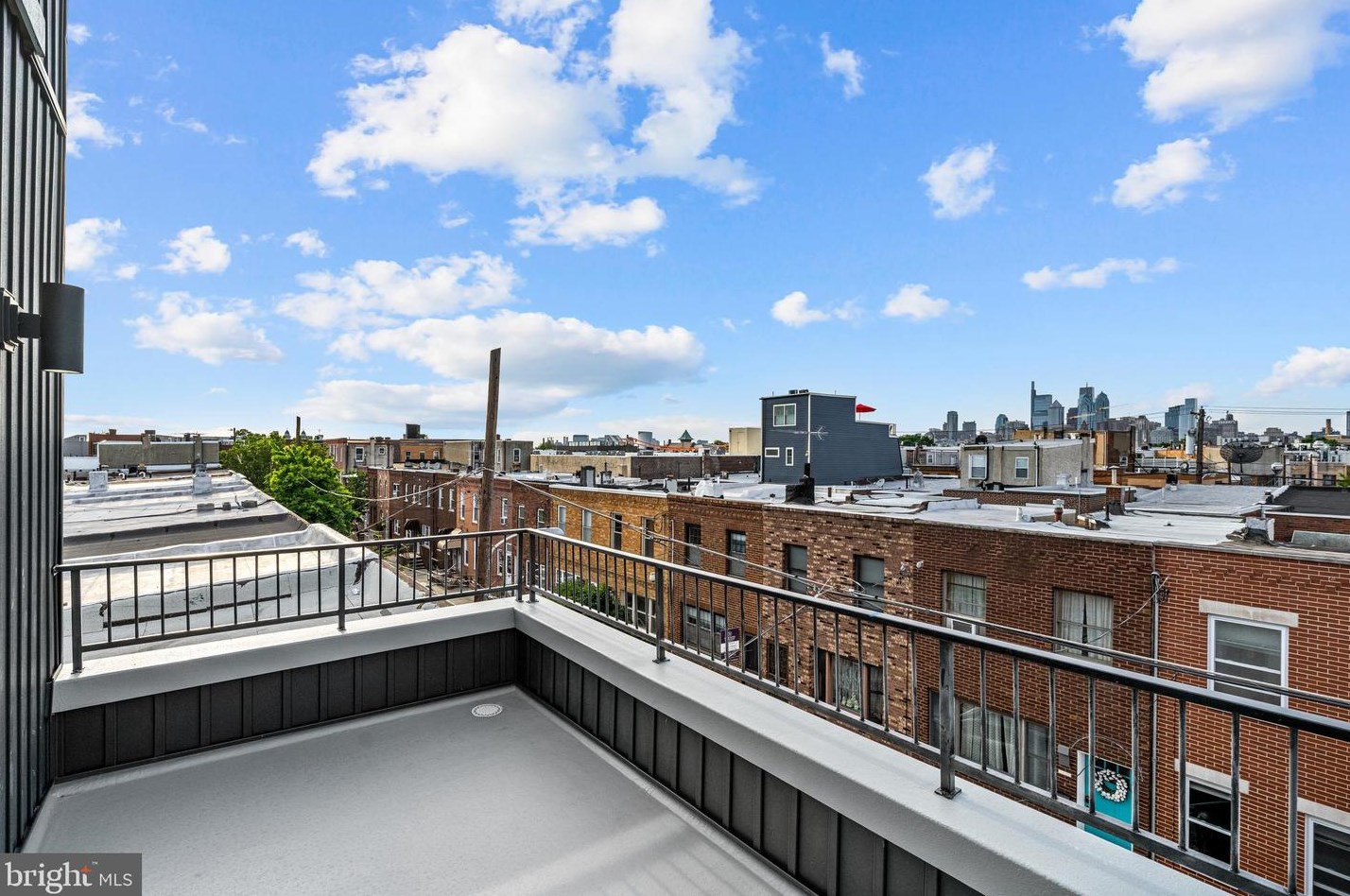 1106 Watkins St, Philadelphia PA  19148-1521 exterior