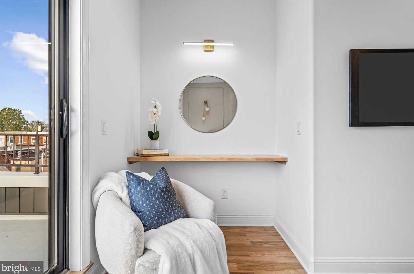 1106 Watkins St, Philadelphia PA  19148-1521 exterior