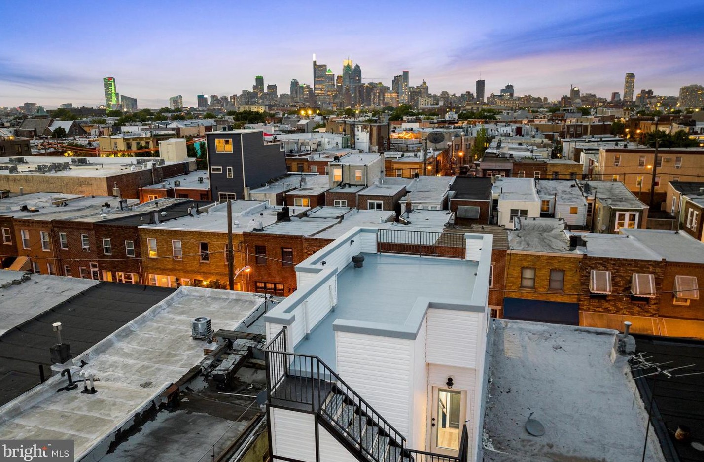 1106 Watkins St, Philadelphia PA  19148-1521 exterior