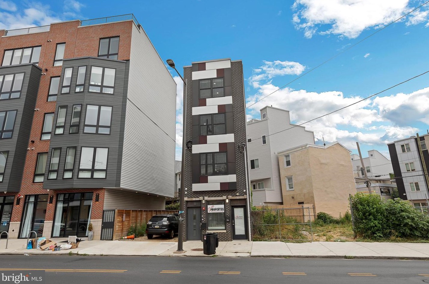 1509 Ridge Ave, Philadelphia, PA 19130-2212