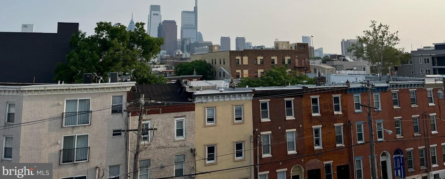 1509 Ridge Ave, Philadelphia PA  19130-2212 exterior