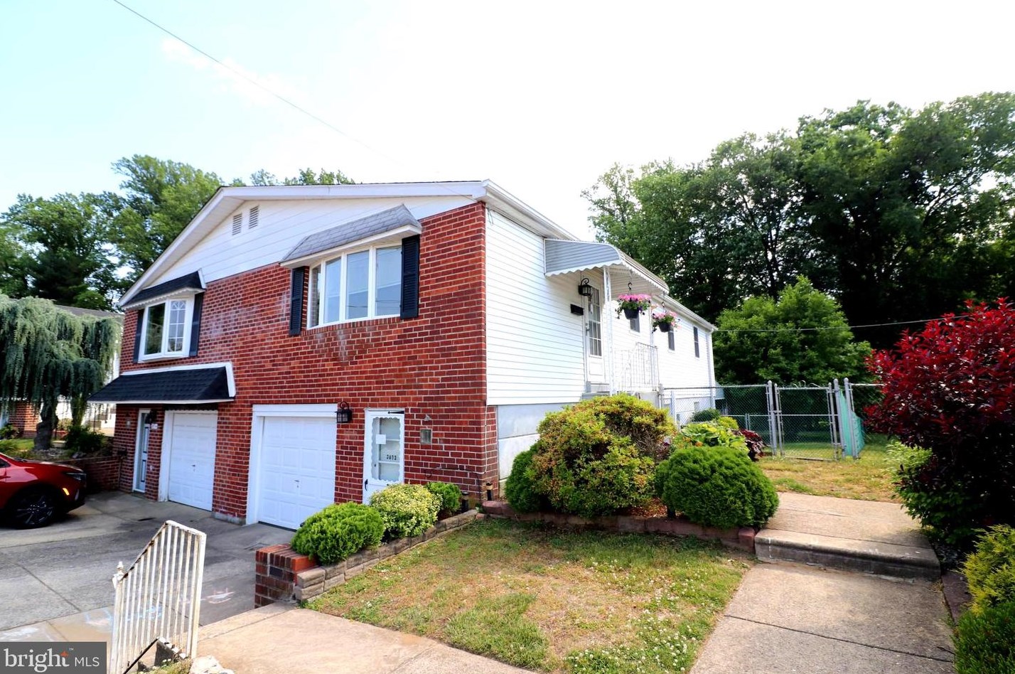 3672 Chesterfield Rd, Philadelphia, PA 19114-1806