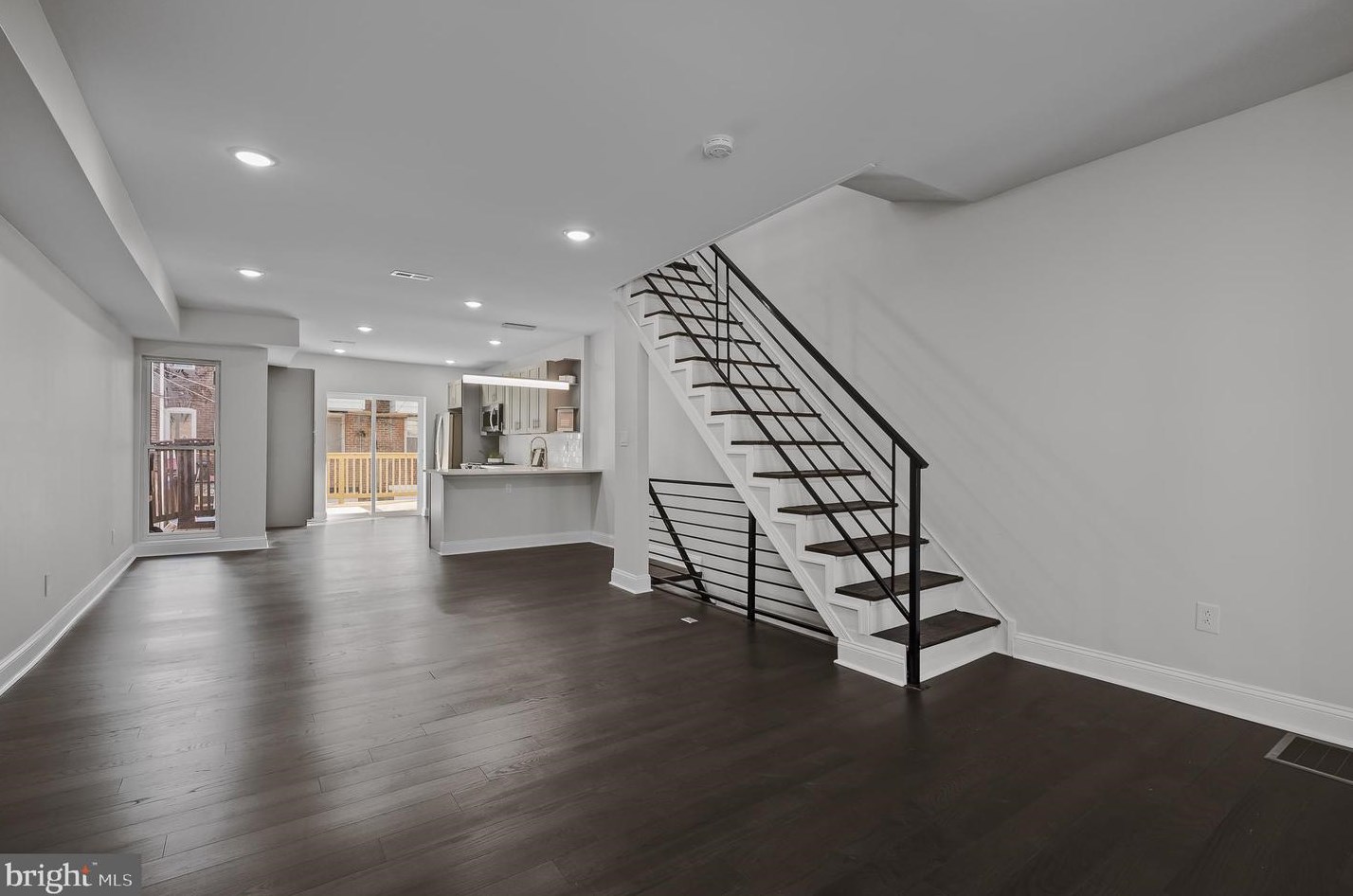 6012 Cedarhurst St, Philadelphia PA  19143-3105 exterior