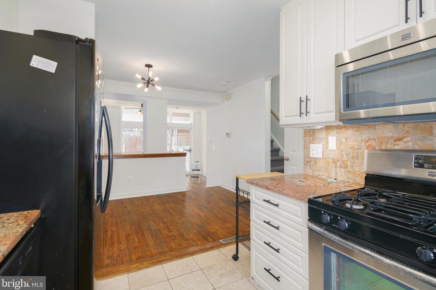 207 Jessup St, Philadelphia PA  19107-6757 exterior