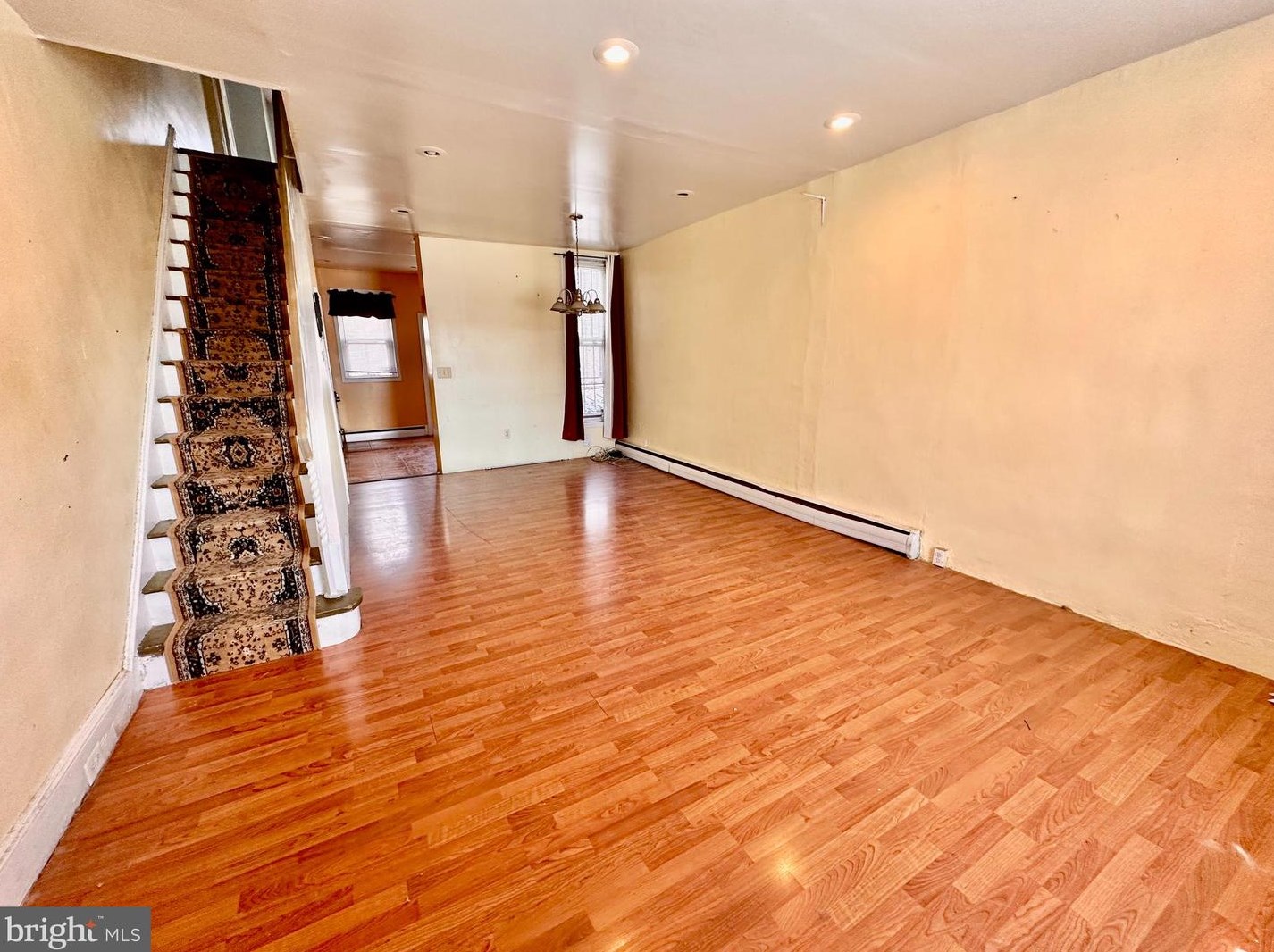 3223 N Bambrey St, Philadelphia, PA 19129