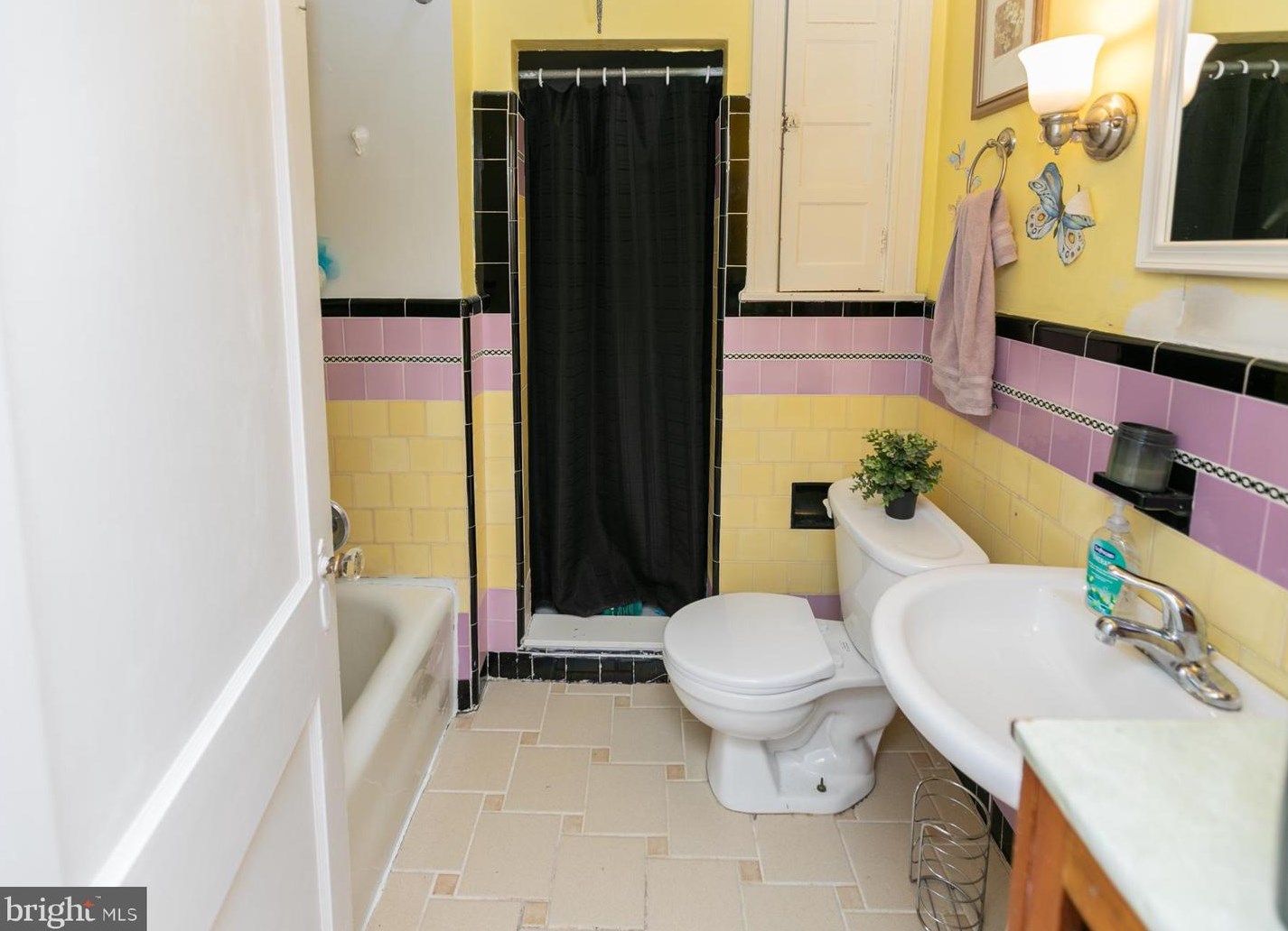 4114 Hellerman St, Philadelphia PA 19149-3134 exterior