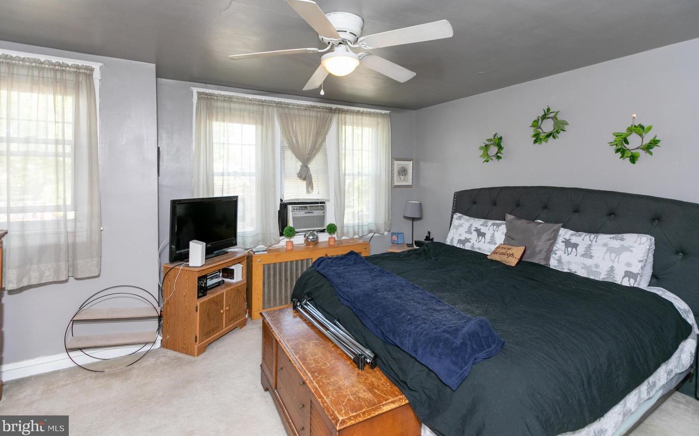 4114 Hellerman St, Philadelphia PA 19149-3134 exterior