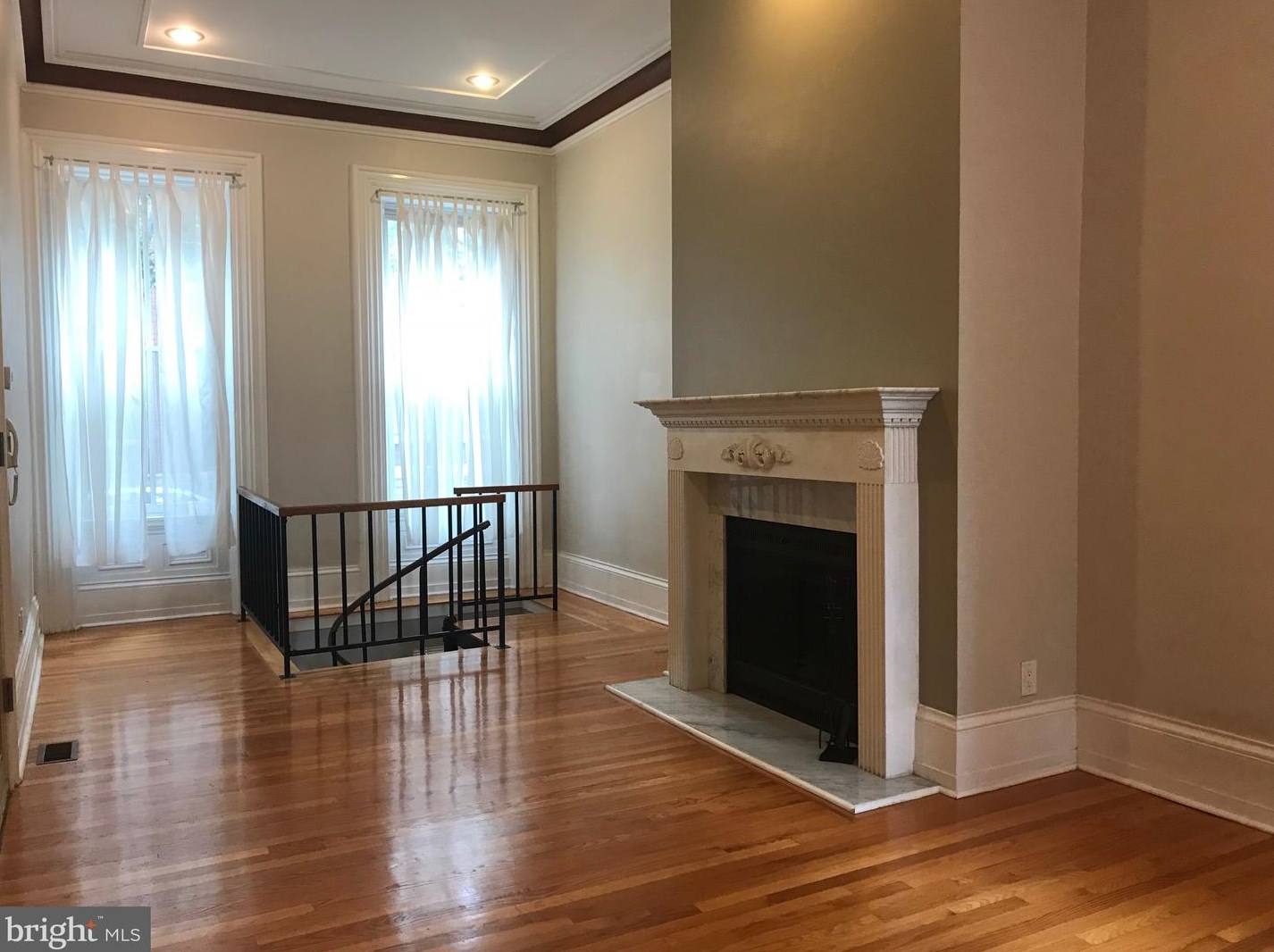 1712 Wallace St, Philadelphia, PA 19130-3373