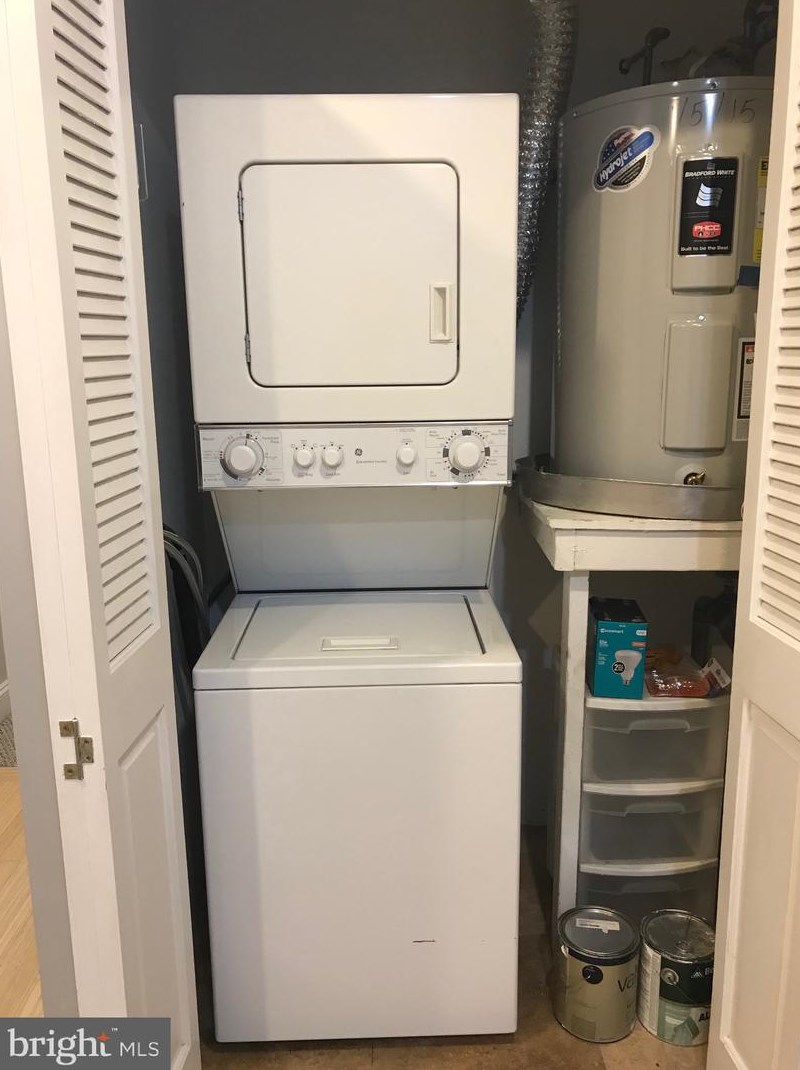 1712 Wallace St, Philadelphia PA  19130-3373 exterior