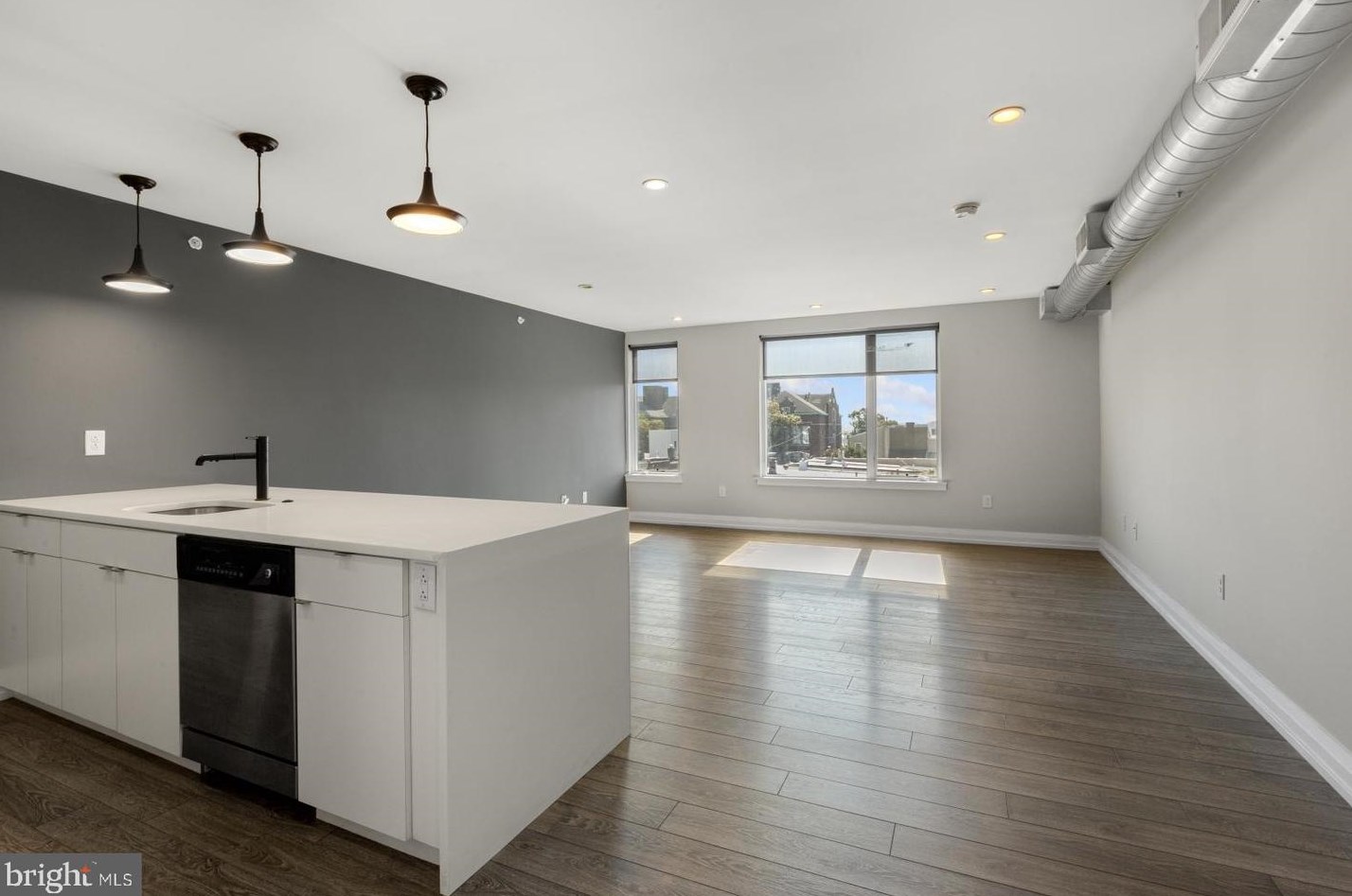 512 E Girard Ave #404, Philadelphia, PA 19125