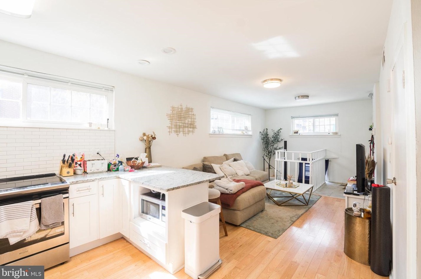 533 S 17th St #unit 1, Philadelphia, PA 19146