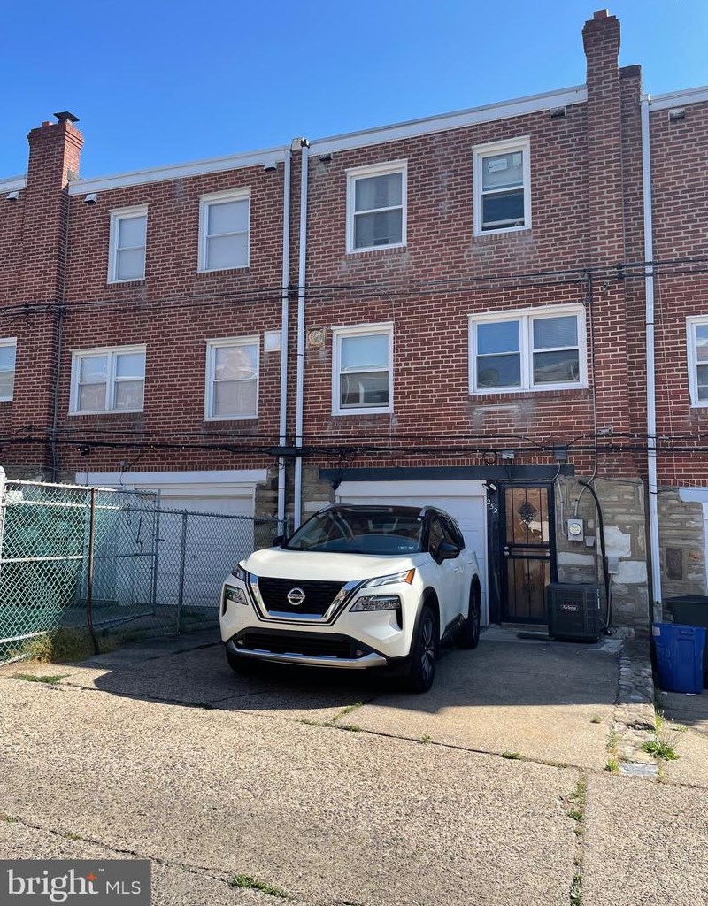 252 Cheltenham Ave, Philadelphia PA  19120-1012 exterior
