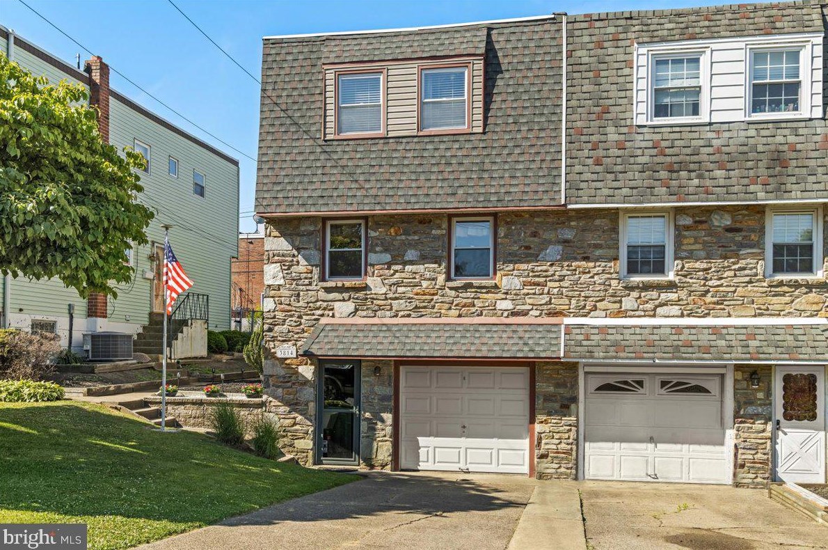 3814 Ronnald Dr, Philadelphia, PA 19154-3508