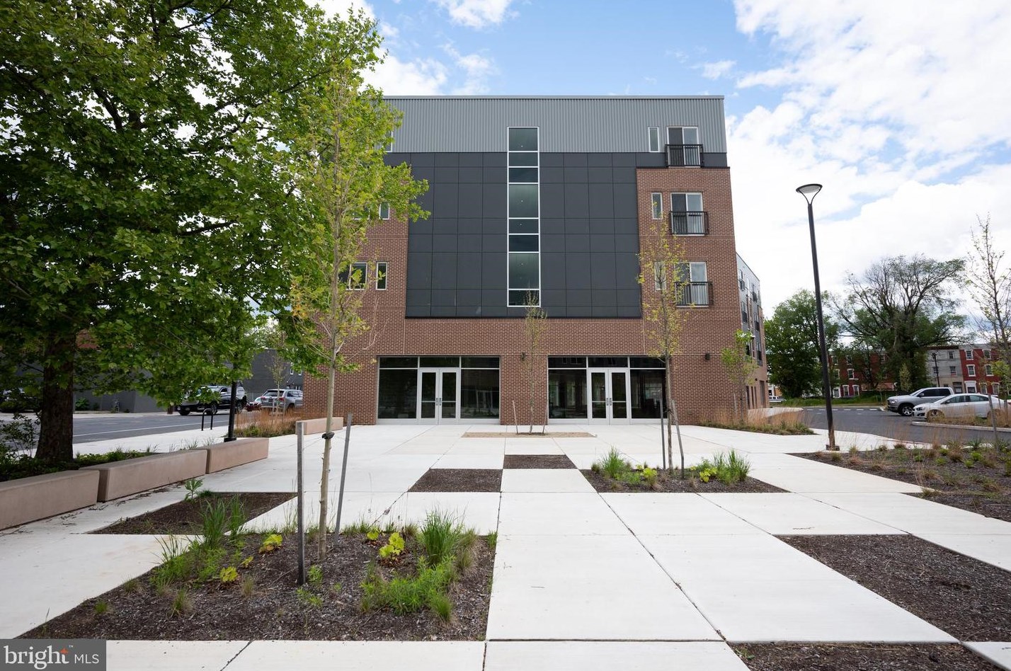 2077 Ridge Ave, Philadelphia PA  19121-4137 exterior