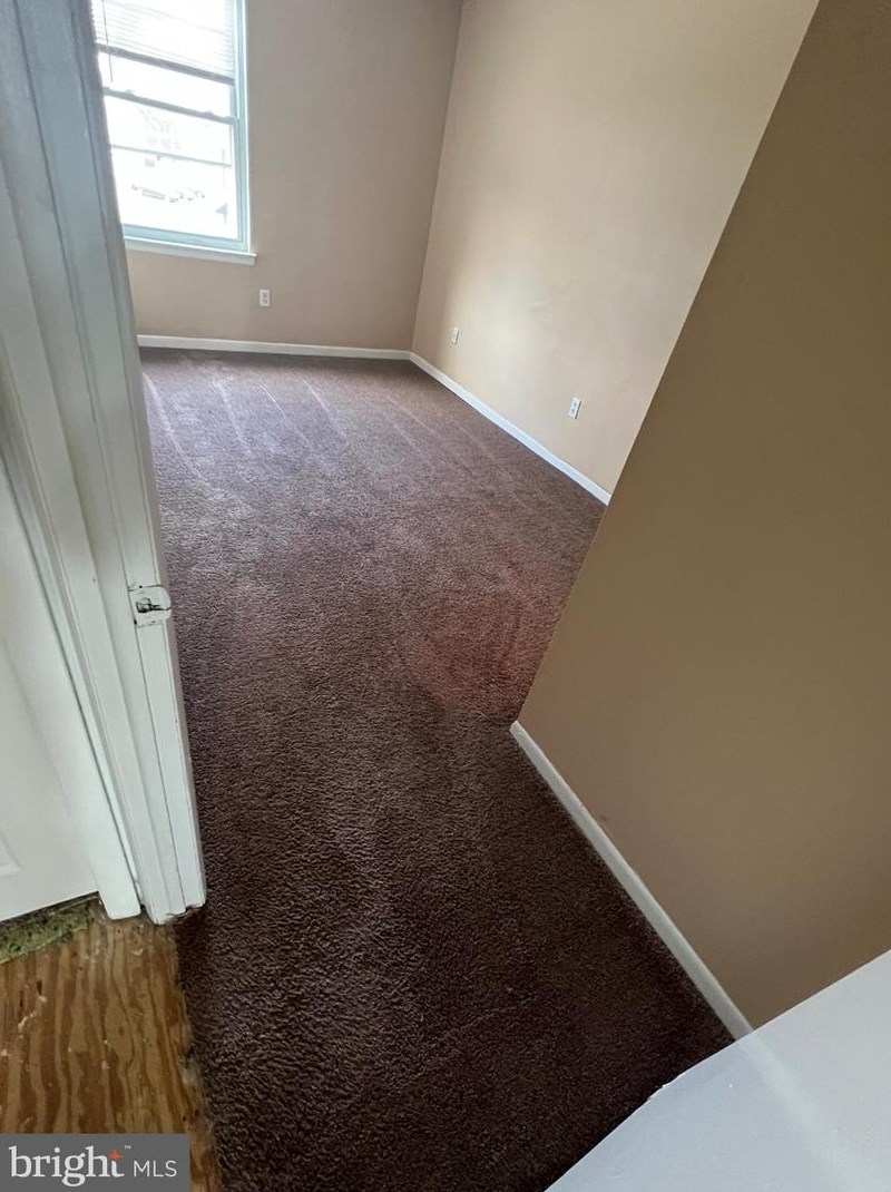 1021 Red Lion Rd, Philadelphia, PA 19115-1504