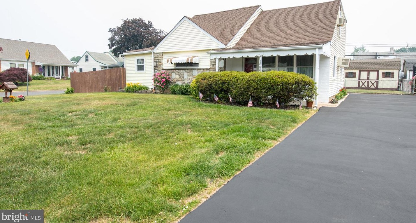 1005 Tomlinson Rd, Philadelphia, PA 19116-3431