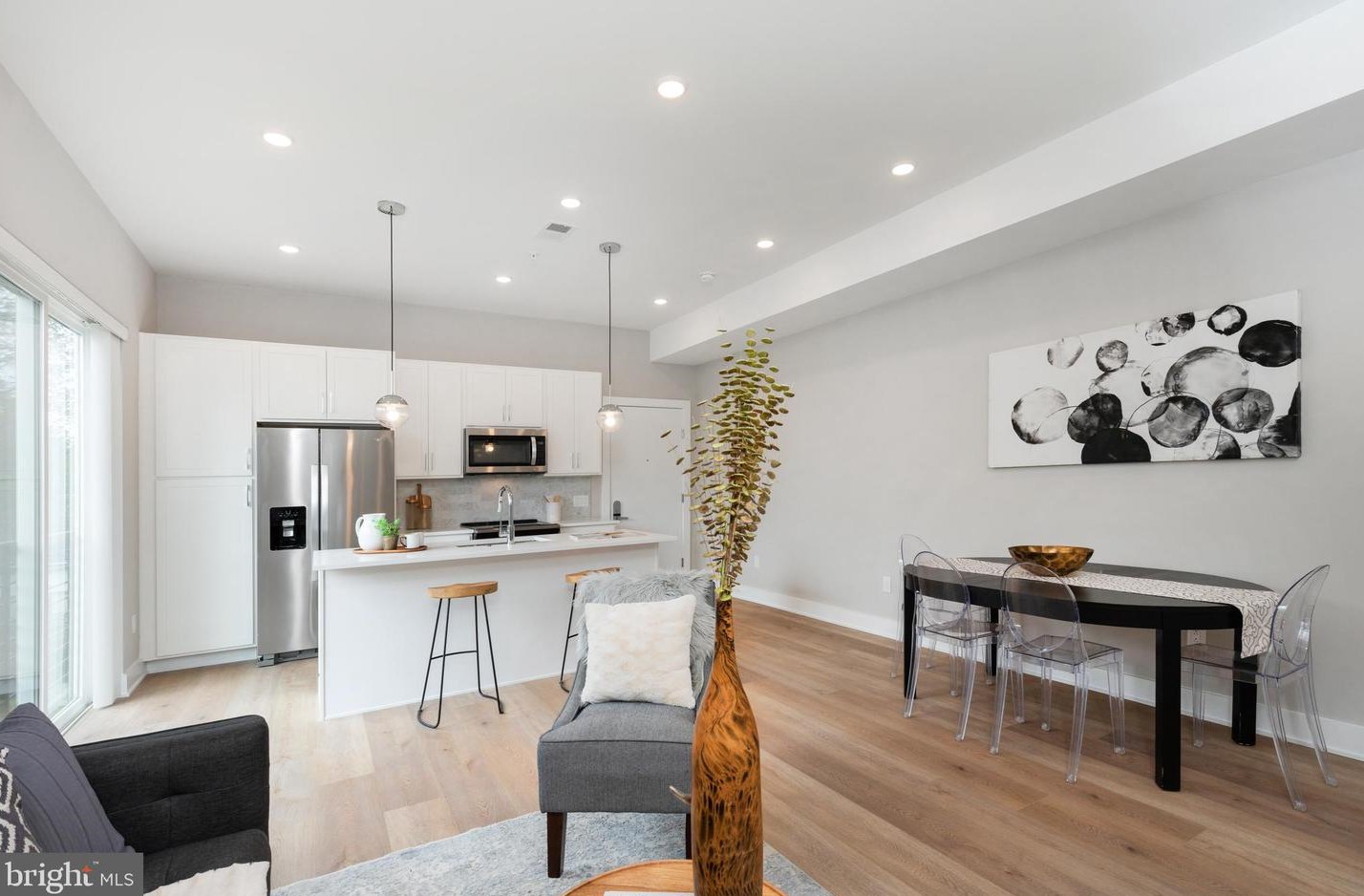 52 W Washington Ln #unit 100, Philadelphia, PA 19144