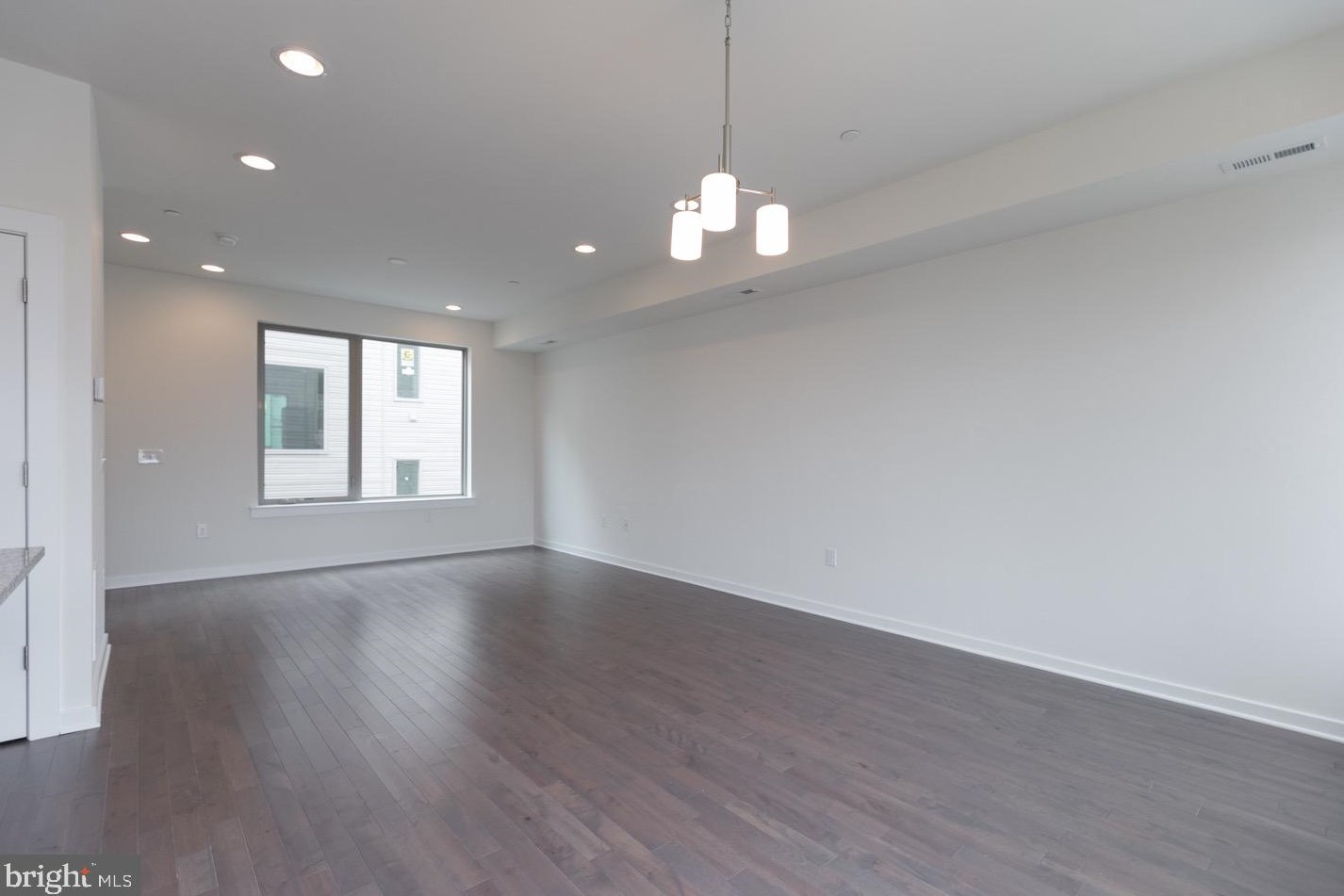 2123 Lehigh Ave, Philadelphia PA  19125-2654 exterior