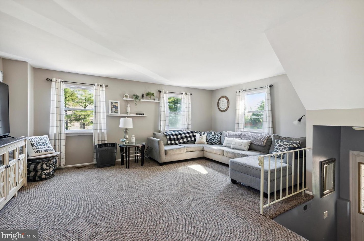 13356 Philmont Ave, Philadelphia, PA 19116-1116